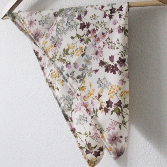 NWT Handmade Floral 18” x 18” Scarf L1047 main image 4